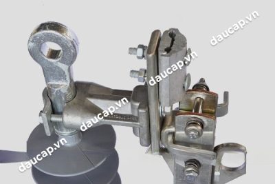 Tiếp điểm đóng cắt dao cách ly 1 pha căng trên dây Vina Electric