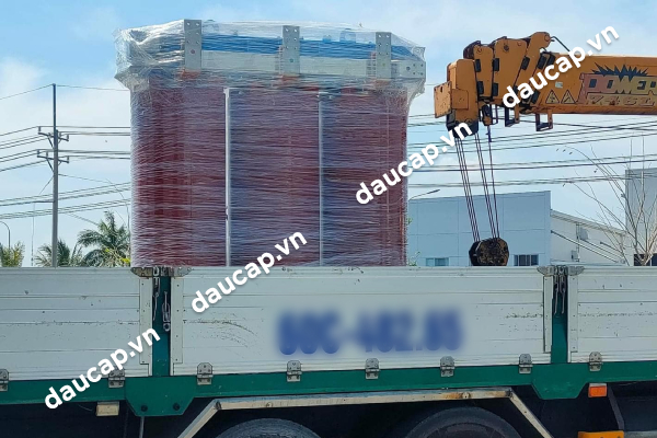 Giao hàng máy biến áp khô THIBIDI 1500kVA